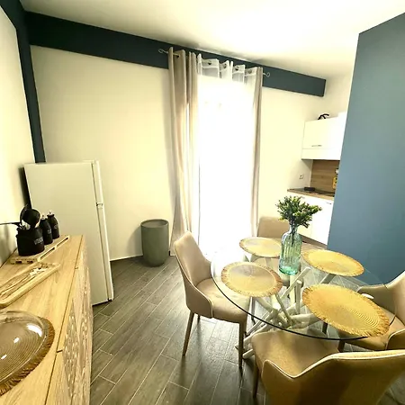 Intero Con Vasca Idromassaggio E Solarium - Ciaculli *